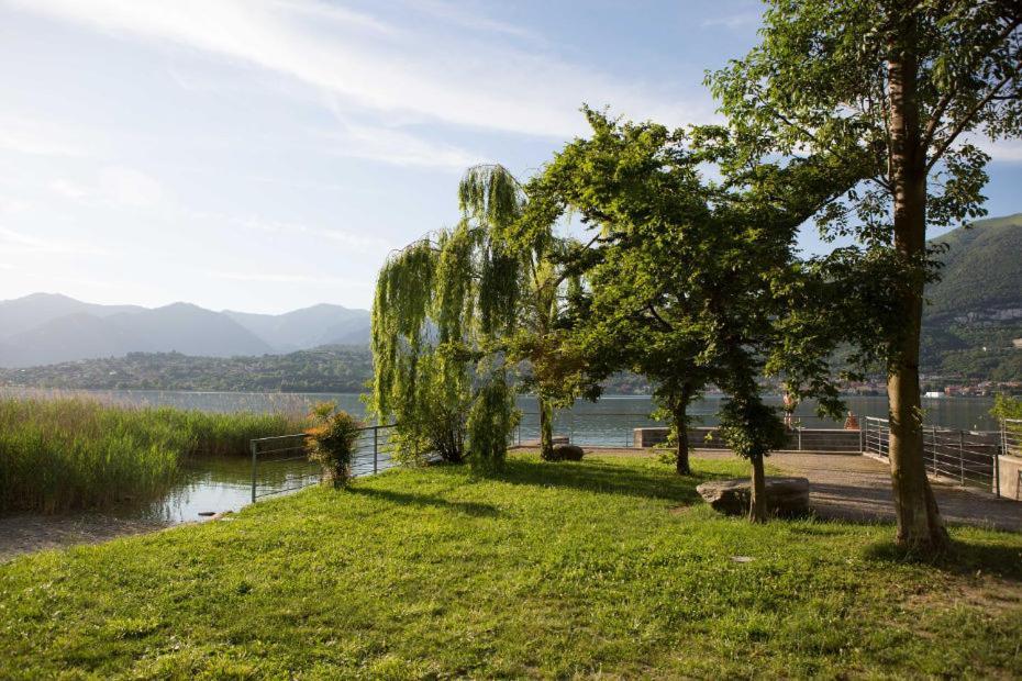 J&C House -Lake Bosisio Bosisio Parini Exterior foto